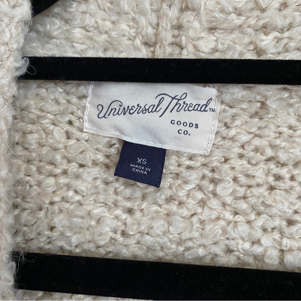 Universal Thread, Chunky Knit Oversized Cream Car… - image 6